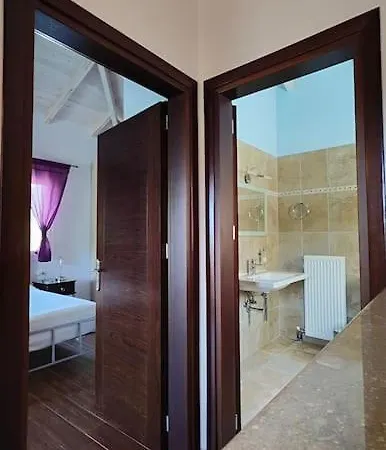 Villa *drosia*/5' From Town & Sea/mountain View Frinion