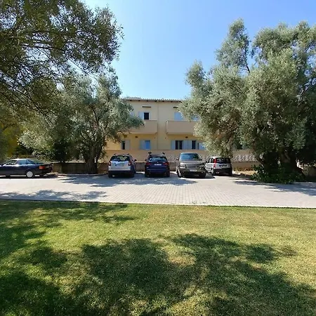 Villa *drosia*/5' From Town & Sea/mountain View Frinion